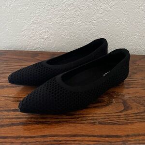 Vivaia Pointed-Toe Breathable Black Mesh Ballet Flats Aria Size 37